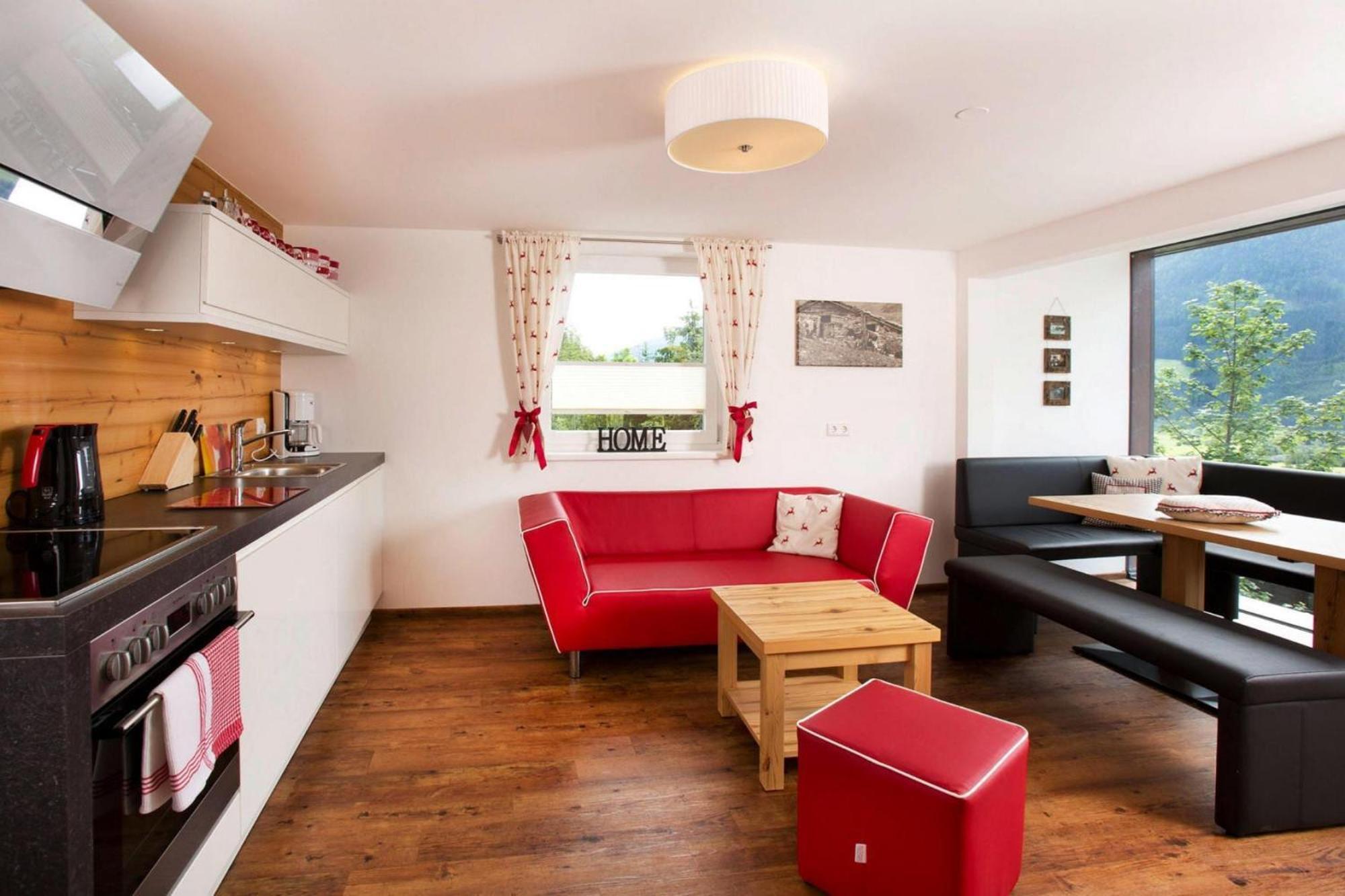 Apartment In Neukirchen With A Balcony Нойкірхен-ам-Гросфенедігер Екстер'єр фото