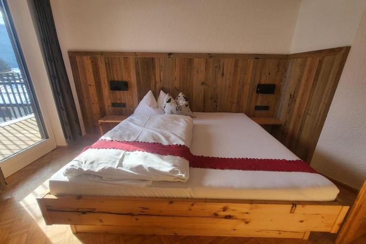 Apartment In Neukirchen With A Balcony Нойкірхен-ам-Гросфенедігер Екстер'єр фото
